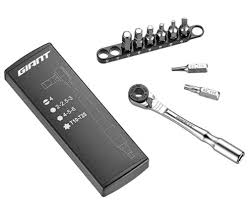 Multi Outils Giant A Cliquet Veloseine Fr