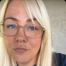 What are some must-see places to visit