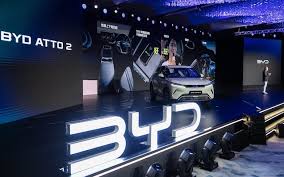 EVs Power Ahead in UK with Over a Quarter of Car Sales