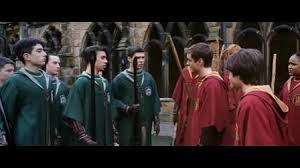 Harry ráveszi magát, hogy még egy nyarat rémes rokonainál töltsön. Harry Potter Es Az Azkabani 2004 Film Fogoly Videa