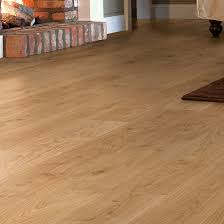 Andante Natural White Oak Effect Laminate Flooring 1 72 M Pack Departments Diy At B Q Laminate Flooring Flooring White Oak