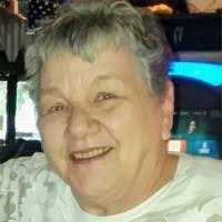 Stephanie Hecker's Instagram, Twitter & Facebook