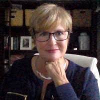 Mary Willett's Instagram, Twitter & Facebook