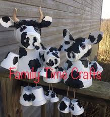 Adorable Clay Pot Cow Fam Avec Images Pots De Fleurs Decores Decoration Jardin Pot De Fleurs