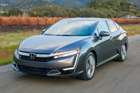 The clarity fuel cell is an electric car, or to be more accurate, a hybrid. Honda Clarity Plug In Hybrid Plugincars Com