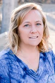 Teri Bryant's Instagram, Twitter & Facebook