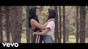 Aún no tenemos ningún álbum de este artista, pero puedes colaborar enviando álbumes de oriana sabatini. Paulo Dybala La Fidanzata Oriana Sabatini Rivela Su Instagram Sono Bisessuale Credo Di Si Video Corriere Dell Umbria