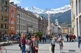 Innsbruck Altstadt Diese Sehenswurdigkeiten Innsbruck Lohnen Innsbruck Altstadt Innsbruck Altstadt