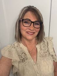 I wonder how I would look as a man? Tall, short, muscular, thin….