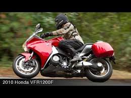 This bike comes in red color only. Motousa 2010 Honda Vfr1200f Sport Touring Video Youtube