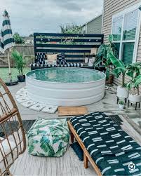 8 Minimalist Decor Small Backyard Pools Backyard Pool Backyard