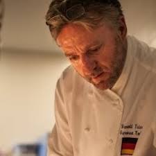 I am starting a new position as an English as a Foreign Language teacher at  Deutsche Schule Prag (Německá Škola V Praze). I am excited to work in this  tri-lingual environment where