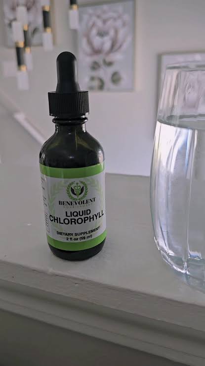 Beneficios de la clorofila líquida para tu salud