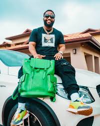 Below, cassper nyovest is seen striking a pose with his mother in front of his new house. Tweeps Request For Cassper Nyovest S Used Items Vuzacast