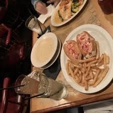 Menu was great we both decided on fish and chips, not disappointed in the least!. Maddie S Sail Loft Of Marblehead 43 Photos 119 Reviews American Traditional 15 State St Marblehead Ma Restaurant Reviews Phone Number Yelp