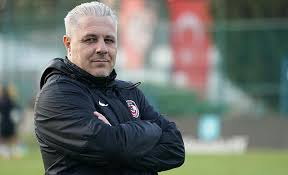 Sumudica, gelecek hafta gaziantep'ten ayrılacağımı düşünüyorum. Marius Sumudica I Will Not Be Dragged Into A Meaningless War