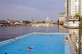Badeschiff Nice Afternoon At Berlin Last August Schiff Baden Berlin