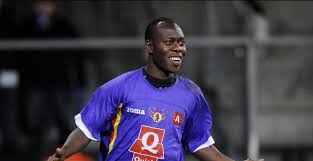 All information about beerschot v.a. Officieel Beerschot Legt Ex Spelers Dosumnu En Pacovski Vast Voetbalprimeur Be