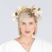 🌈 WORK OF THE WEEK! The Light Poured Out of You (2016) by Isabel Nolan is  a chandelier-like sculpture which, instead of offering a source of  illumination, is draped with lengths of