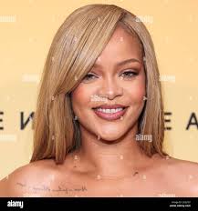 Rihanna hi-res stock photography and images