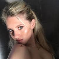 30+ "María Mac-lean" profiles