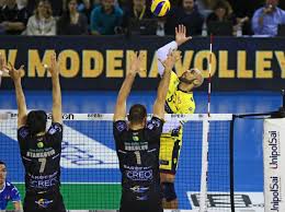 Top 20 crazy actions by earvin ngapeth #hd. Worldofvolley Ita M Something Totally New From Ngapeth For The End Spike With Left Hand Video