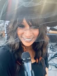 🔹🔹A few more pics🔹🔹Performed w/ 🔥Night Groove🔥last night Halloween  Party & Grand Opening of Epicure Club& Restaurant 🔥Night Groove🔥was  Killin last night! I had a great time performing ya'll👏🏾 Drums -Andre  Preston