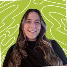 Deborah Wind's Instagram, Twitter & Facebook