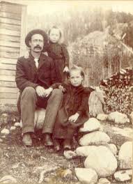 COLUMN: Innisfail founder's wife and child buried in Cody