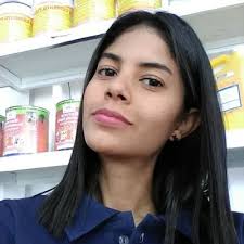 Ana Centeno (@A_YCenteno)