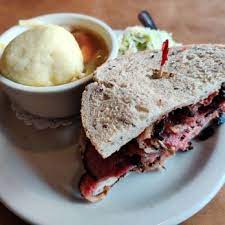 Extra space storage has convenient facility locations near encanto village, alhambra, grand canyon university, phoenix sky harbor international airport, south mountain village. Chompie S 629 Photos 614 Reviews Delis 4550 E Cactus Rd Phoenix Az Restaurant Reviews Phone Number Menu