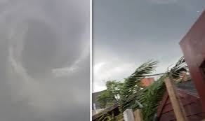O tornada a facut prapad in cehia si a produs mai multe victime omenesti. Zkuu8vpxiwc7om