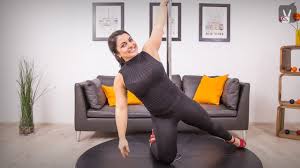 Pole dance ist weit mehr als frauen, die in nachtclubs an der stange tanzen und ihren körper präsentieren. Pole Dance Fur Zuhause Mit Nora Youtube