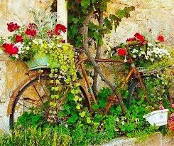 Membuat Hiasan Taman Dari Barang Bekas Diy Garden Decor Projects Garden Decor Vintage Garden Decor