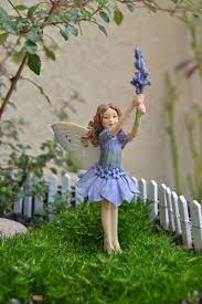 Pin By Julie Mcphie On Fadas Gnomos E Anjos Fairy Figurines Flower Fairy Fairy Garden