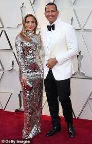 Madison Lecroy Ignores Jennifer Lopez And Alex Rodriguez S Split With New Selfie Daily Mail Online