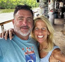 This clan has some bittersweet news!🙃 The Rees family along with Josh  Robinson and Emma Bollin have decided to head south and enjoy some salt  life by the sea and some year