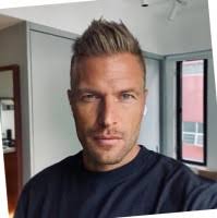 1000+ "Robin" profiles