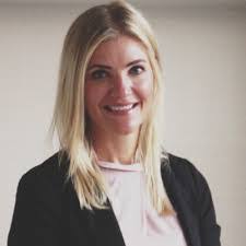 Krista Simonson's Instagram, Twitter & Facebook