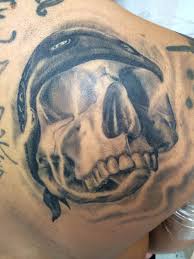 Find classic tattoo bandanas and handkerchiefs on zazzle. Danielvogtart Skull With Bandana Tattoos Von Tattoo Bewertung De