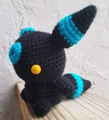 Shiny Chibi Umbreon Amigurumi Etsy In 2021 Umbreon Acrylic Yarn Pokemon Craft