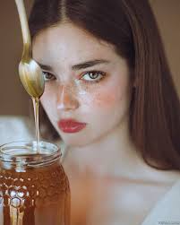 Honey 🍯 Eyes. ¿1