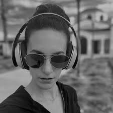 From manifesting it to living it. I just got featured in @cbsnews 🙈 .  Photo by @michaelroud 📸 PR @heidicortez 💕