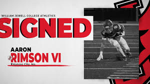 ✍️: Aaron Rimson VI 📐 5'7 • 170 lbs 🏈 Wide Receiver 📍 Lincoln College  Prep 📚 Business Administration