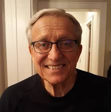 Great birthday or sports present for your Iowa Hawkeyes fan! Iowa Hawkeyes  former players- 20 card group- T. J. Hockenson, (2) George Kittle, (2) Tom  Knight, Nick Bell, (3) Tim Dwight, C.J.