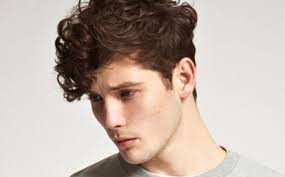 Diplômé coupe courte pour les cheveux fins. Cheveux Epais Homme Comment Choisir La Bonne Coupe De Cheveux Mi Longue Archzine Fr