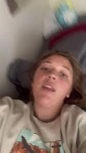 Holly Nitz's Instagram, Twitter & Facebook