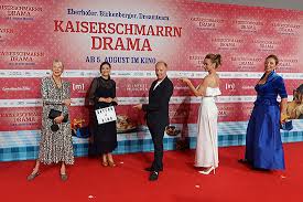 Back to the film kaiserschmarrndrama *. Der Neue Kinofilm Der Eberhofer Krimi Reihe Kaiserschmarrndrama Eroffnet Am 01 07 2021 Das Diesjahrige Filmfest Munchen Roter Teppich Light Im Mathaser Filmpalast