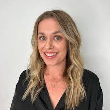 Rachel Gantz's Instagram, Twitter & Facebook