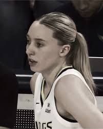 Paige Bueckers: Breaking Expectations in Women's Basketball